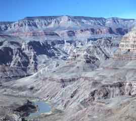 Figura 5: El Gran Cañón es famoso por las rocas sedimentadas, extremadamente gruesas y expuestas a la vista.