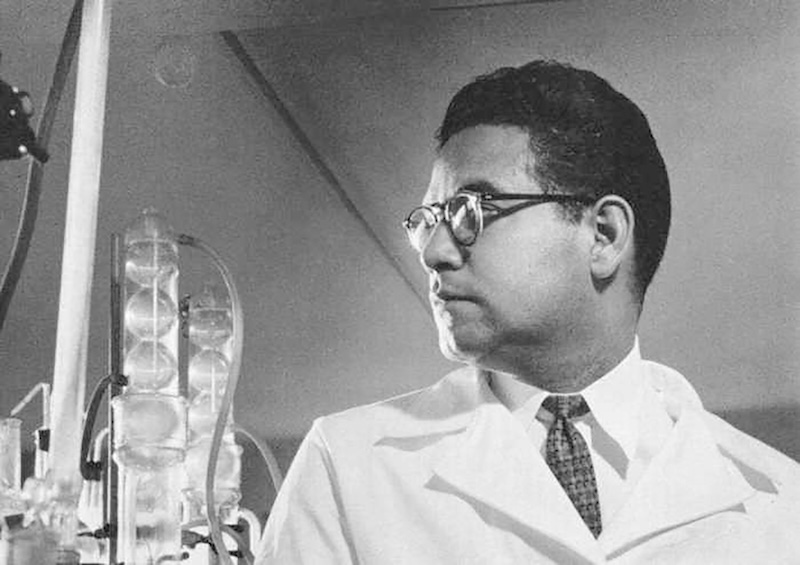 Figure 1: Luis Ernesto Miramontes Cárdenas in the lab.